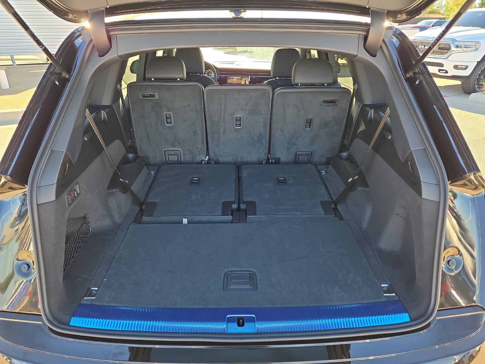 New 2026 Audi Q7 2.0T Premium AWD/4WD image 12