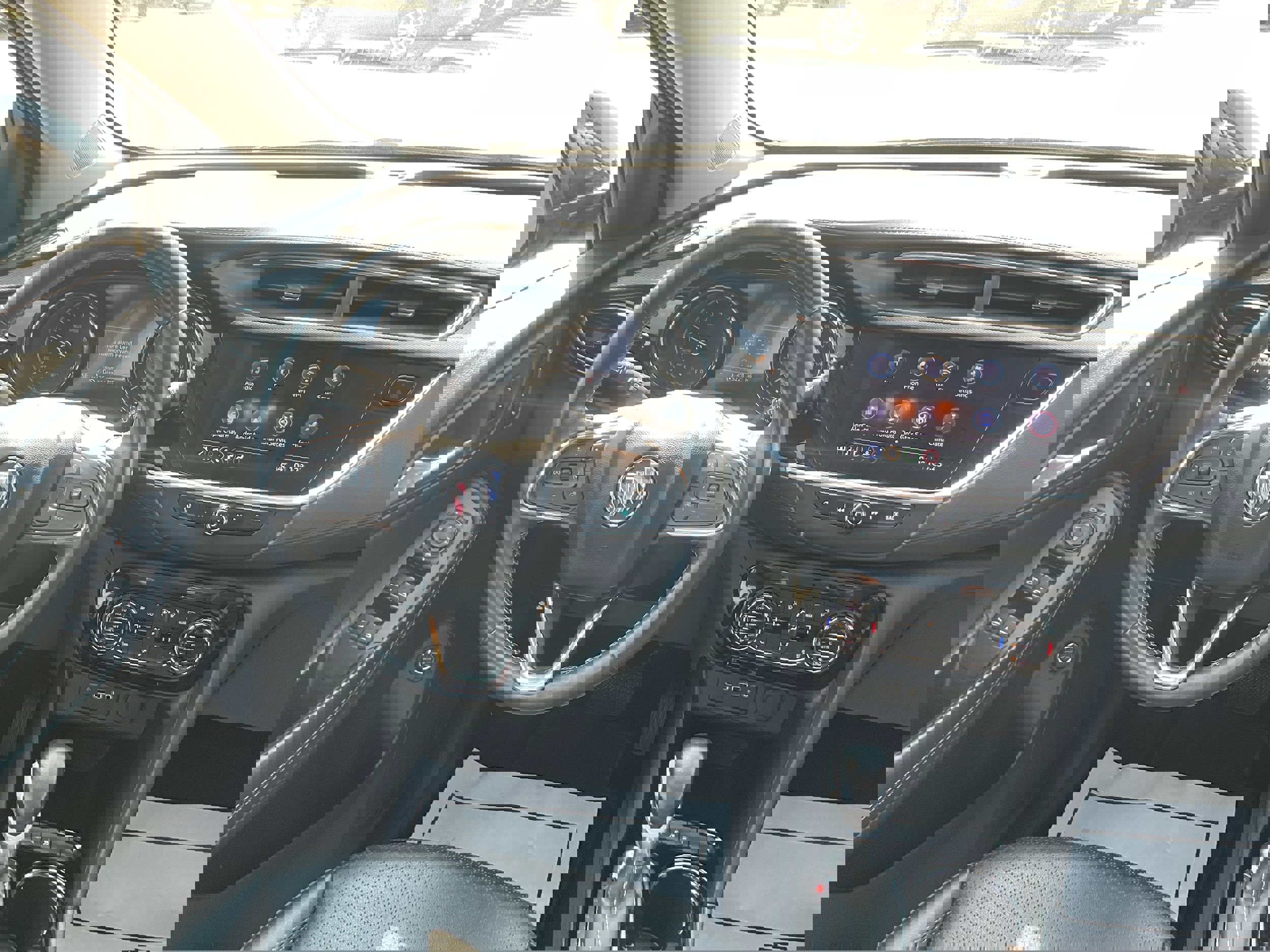 Certified 2022 Buick Encore GX Essence w/ Experience Buick Package image 6