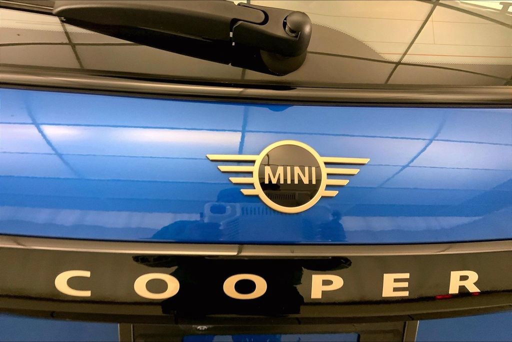 Used 2025 MINI Cooper S FWD image 30