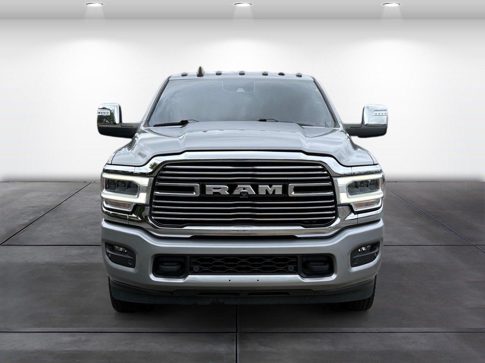 Used 2024 RAM 3500 Laramie w/ Safety Group AWD/4WD image 6
