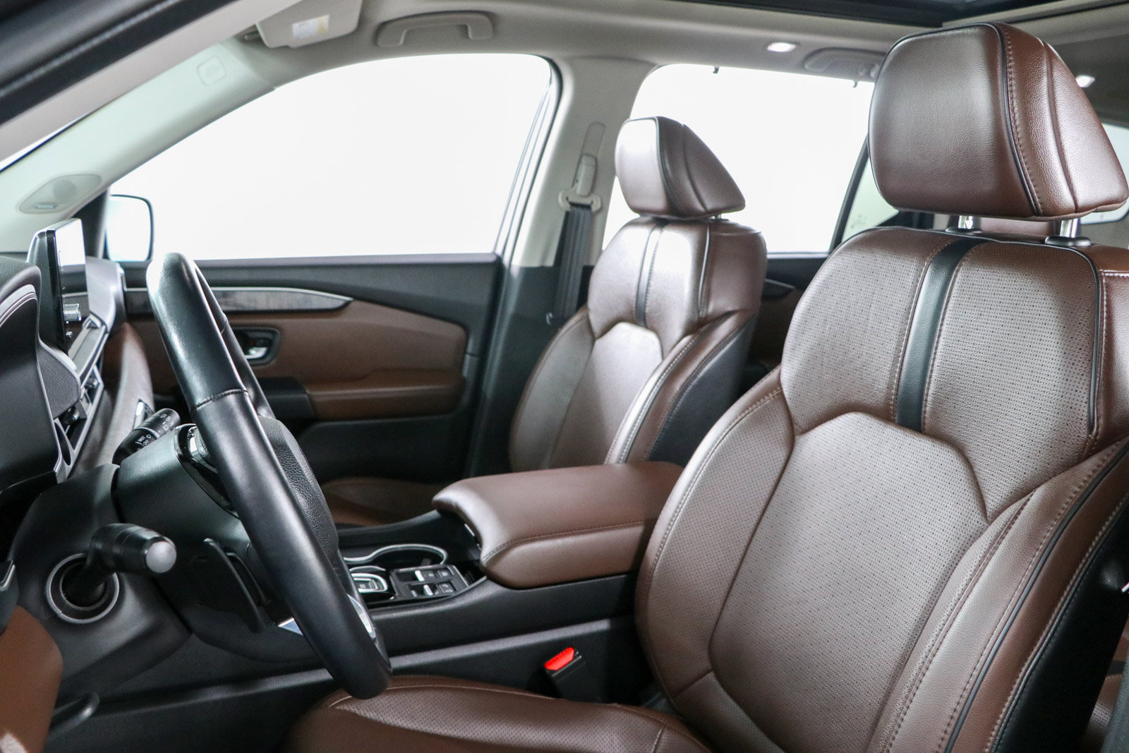 Used 2023 Honda Pilot Elite image 24