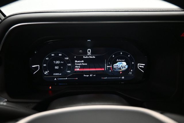 Used 2024 GMC Yukon Denali RWD image 9