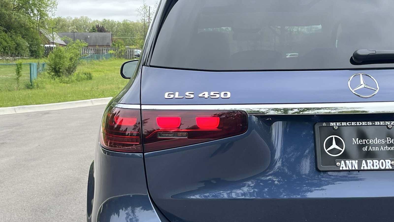 New 2026 Mercedes-Benz GLS 450 4MATIC image 17
