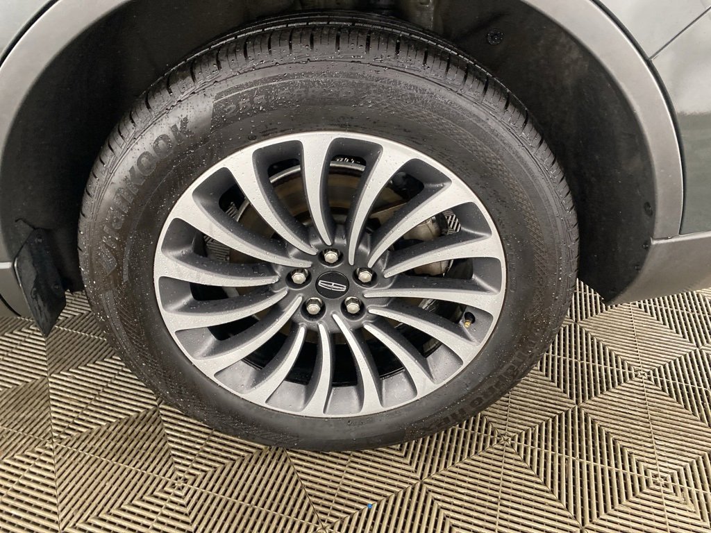 Used 2022 Lincoln Aviator Reserve w/ Elements Package Plus image 29