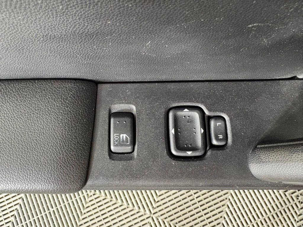 Used 2012 MAZDA MX-5 Miata Touring RWD image 17