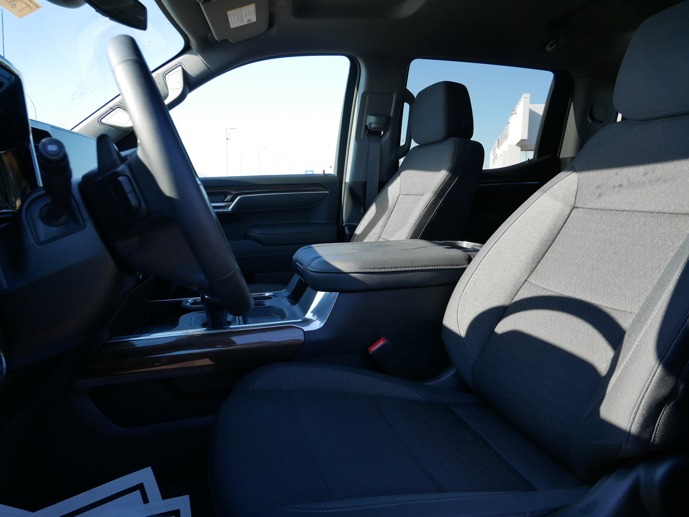 Used 2026 Chevrolet Silverado 1500 LT image 4