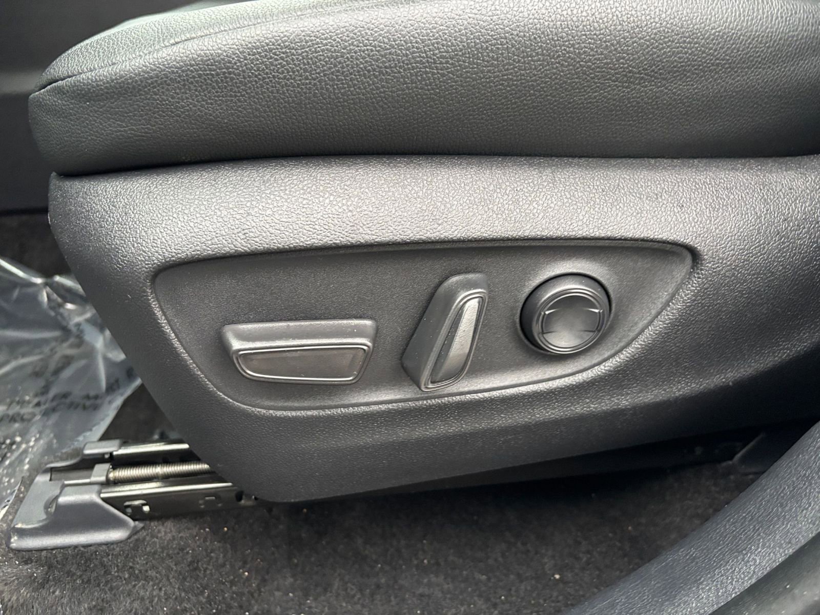 Used 2024 Toyota Grand Highlander XLE image 23