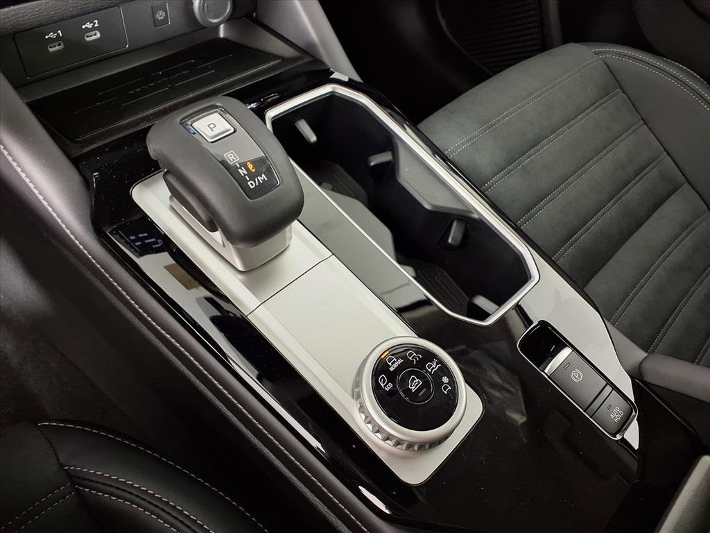 New 2025 Mitsubishi Outlander SE image 18