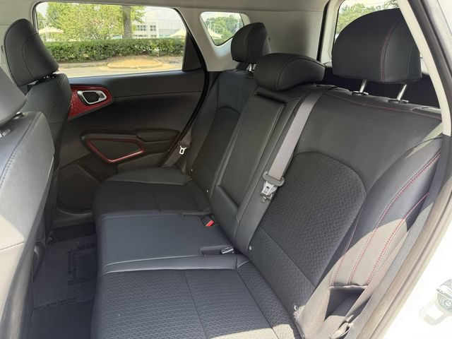 Certified 2025 Kia Soul GT-Line FWD image 32