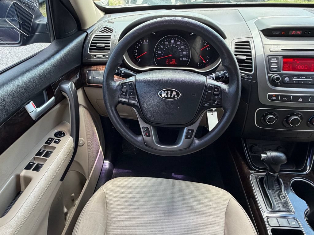 Used 2015 Kia Sorento LX FWD image 14