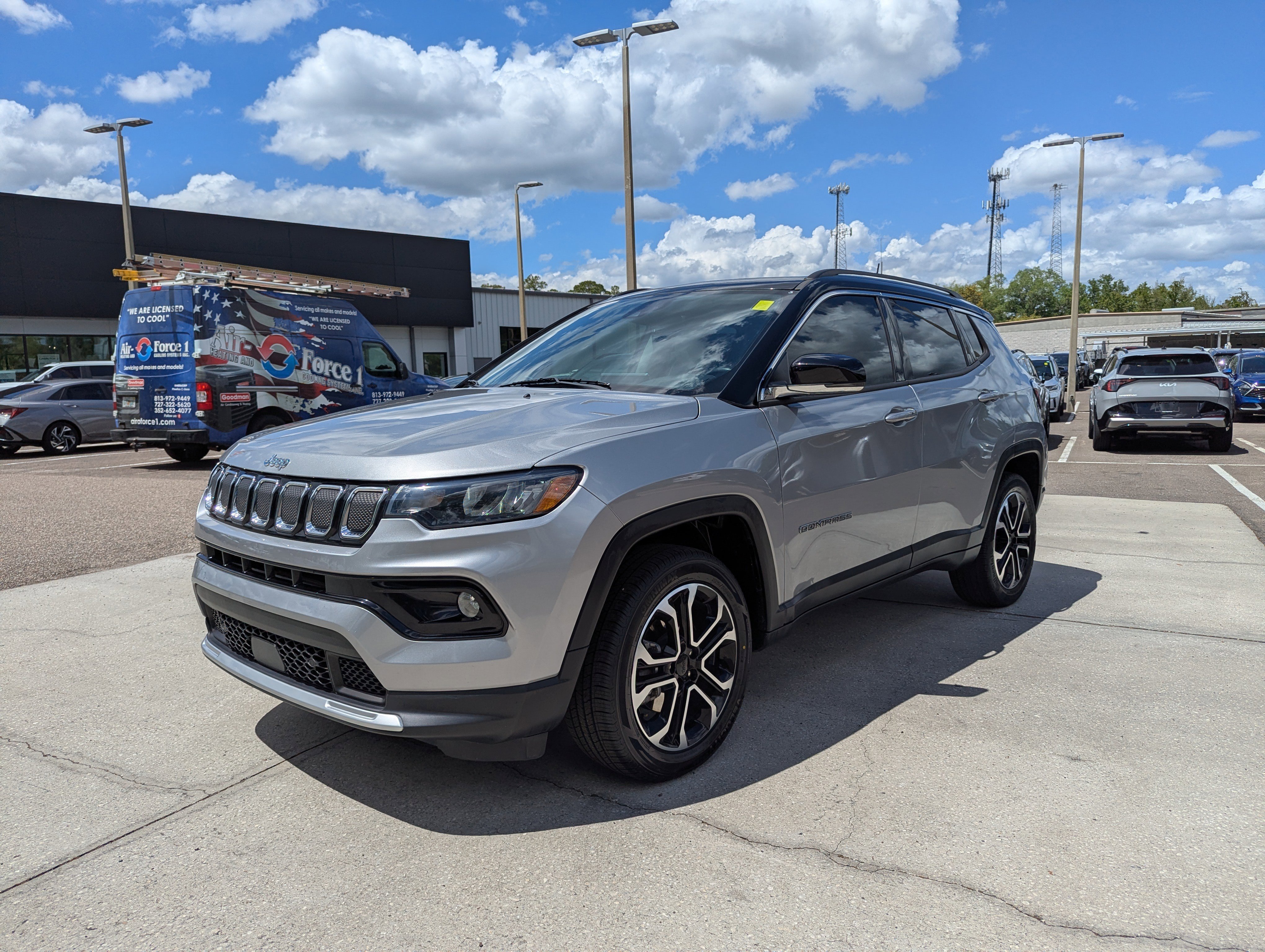 Used 2022 Jeep Compass Limited w/ Sun and Sound Group image 4