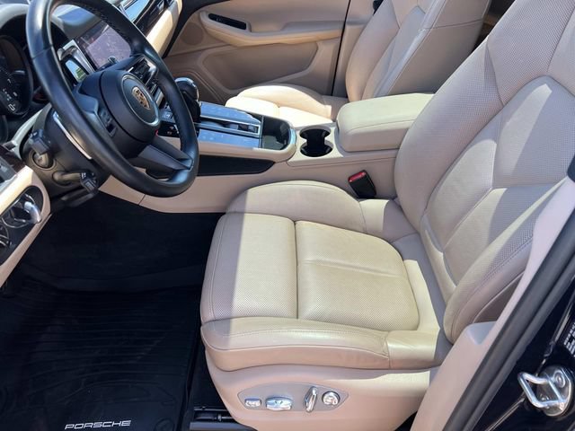 Used 2022 Porsche Macan AWD/4WD image 85