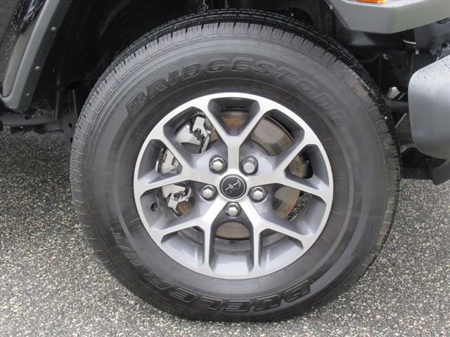 Used 2024 Jeep Gladiator Sport image 9