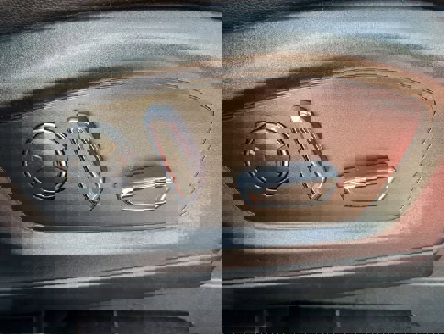 Used 2020 Ford Explorer Limited image 25