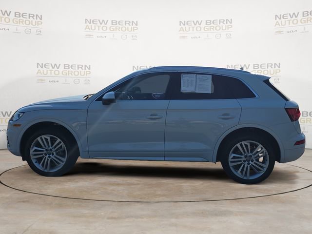 Used 2019 Audi Q5 2.0T Premium Plus w/ Premium Plus Package AWD/4WD image 2