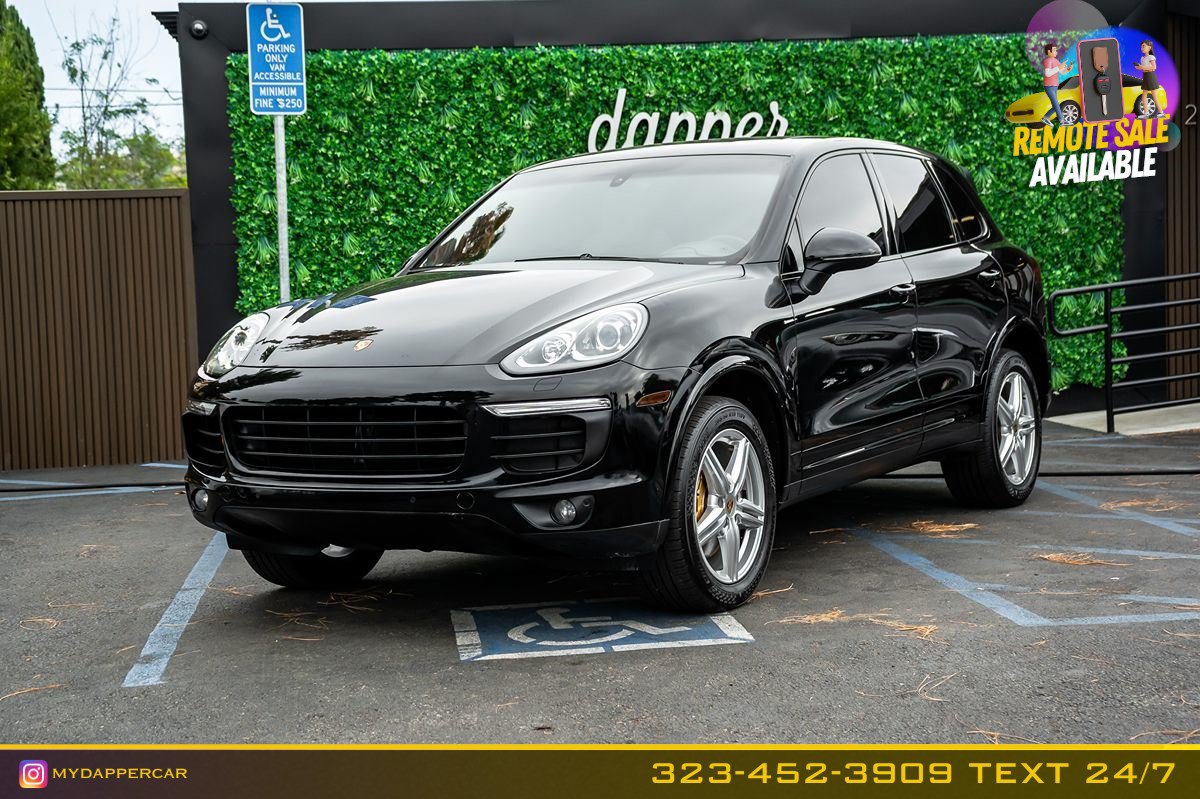Used 2018 Porsche Cayenne Platinum Edition w/ Premium Package AWD/4WD image 1