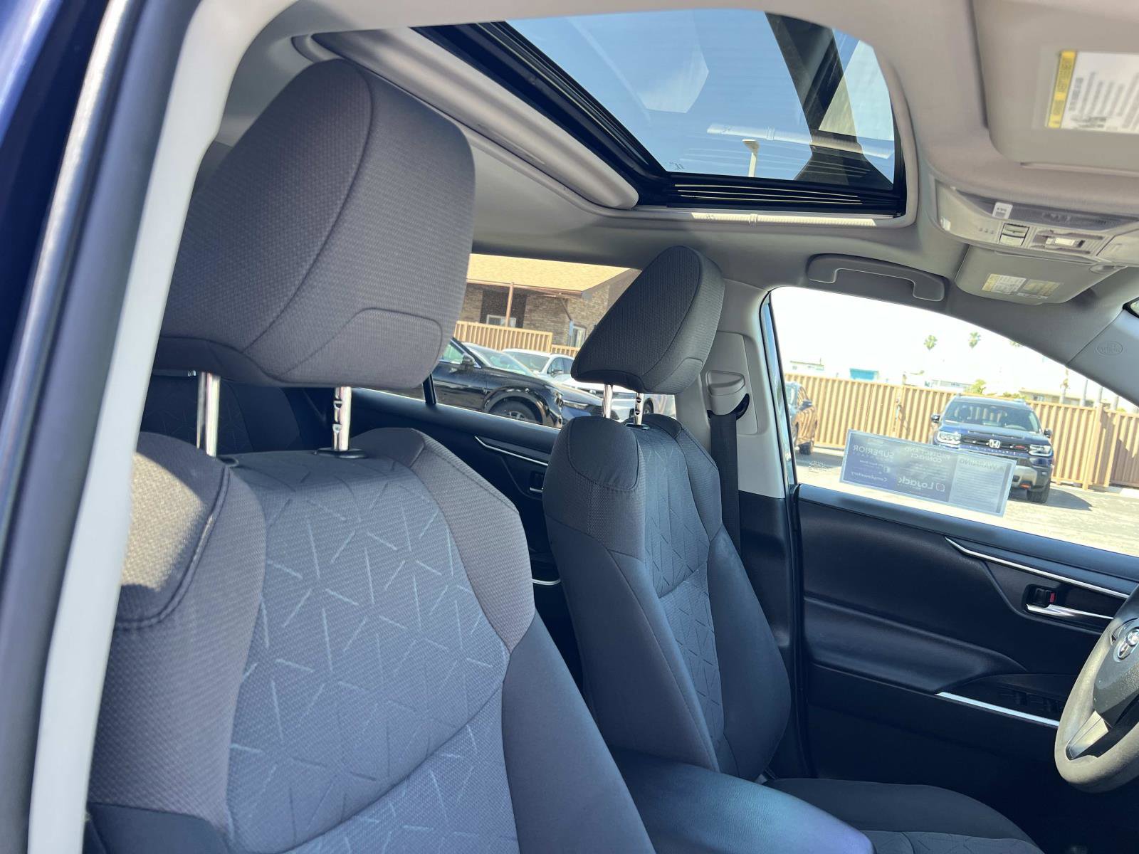 Used 2019 Toyota RAV4 XLE w/ Convenience Package image 30