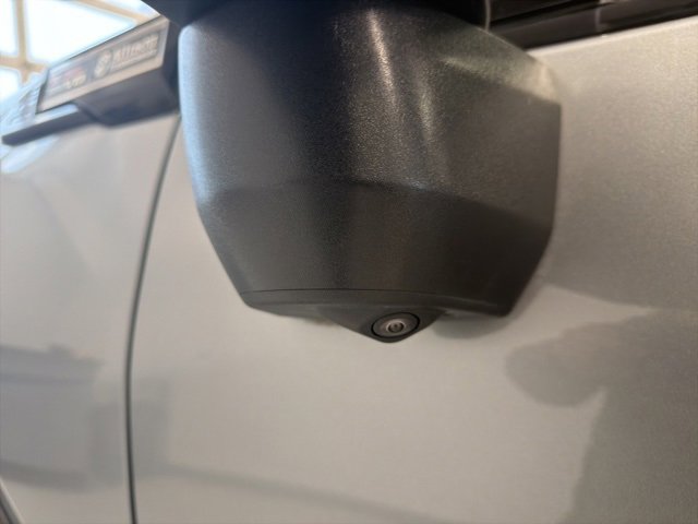 Used 2024 GMC Sierra 2500 AT4 image 13