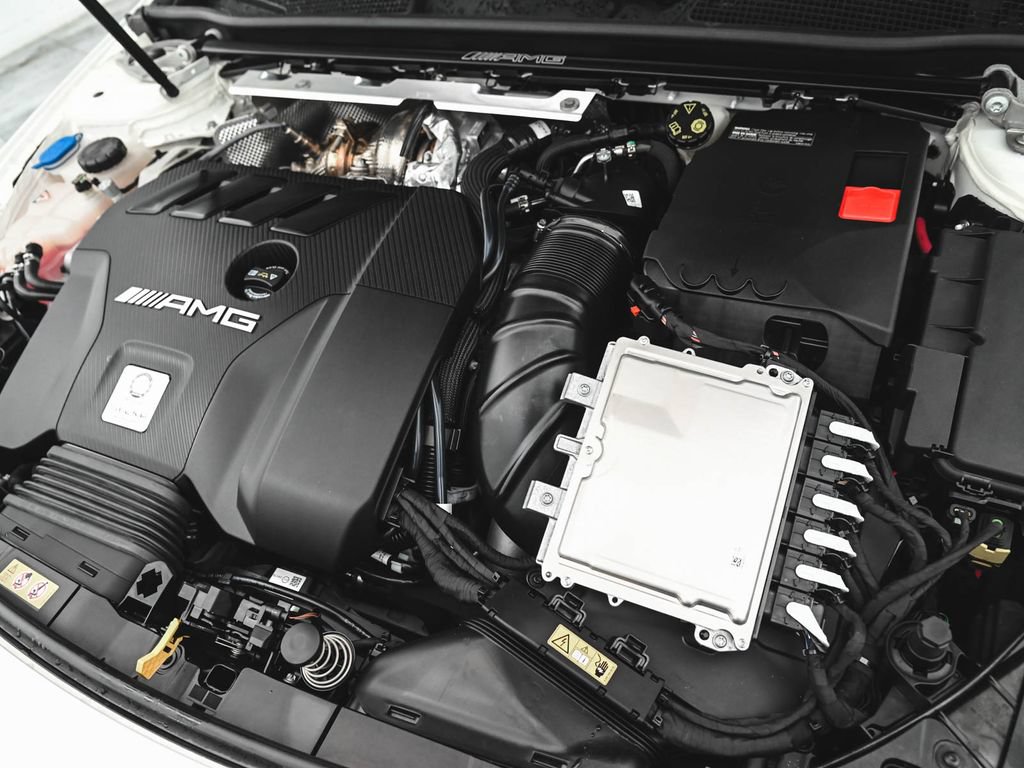 Used 2025 Mercedes-Benz CLA 45 AMG 4MATIC image 40