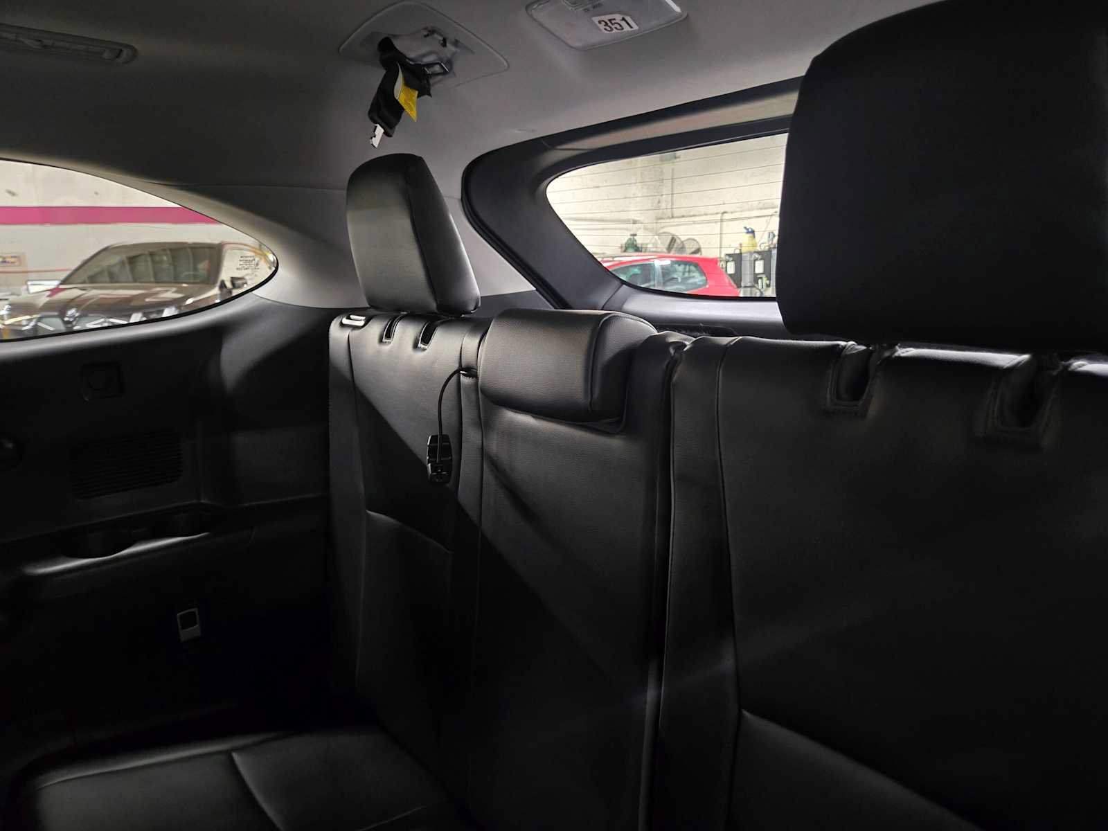 Used 2022 Toyota Highlander Limited AWD/4WD image 19