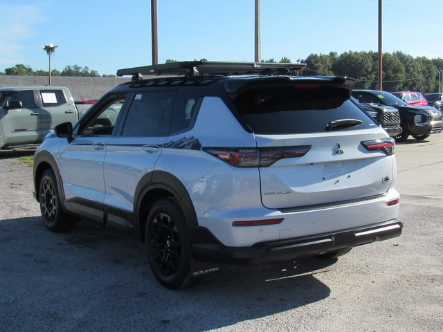 New 2025 Mitsubishi Outlander AWD image 5