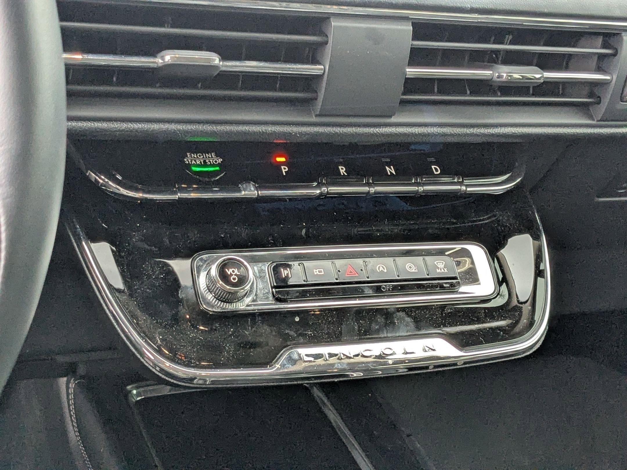 Used 2024 Lincoln Corsair Reserve image 18