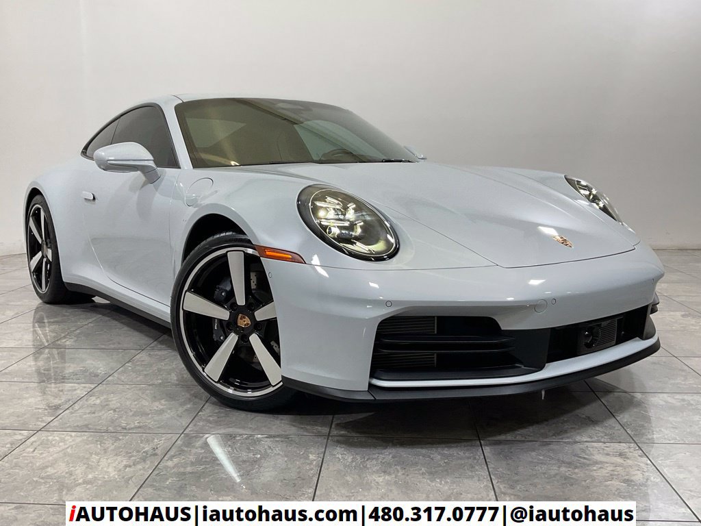 Used 2026 Porsche 911 Carrera w/ Premium Package RWD image 9