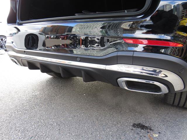 Certified 2021 Mercedes-Benz GLC 300 4MATIC w/ AMG Line image 32