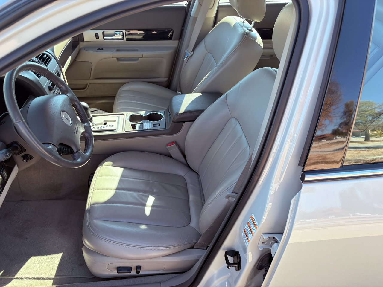 Used 2004 Lincoln LS image 38