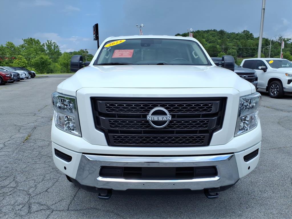 Certified 2024 Nissan Titan SV w/ SV Convenience Package AWD/4WD video 2