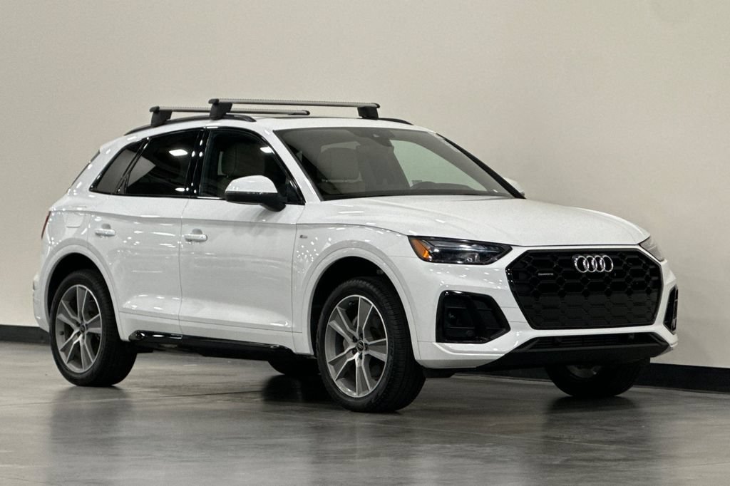 Used 2025 Audi Q5 2.0T Premium w/ Convenience Plus Package AWD/4WD image 2