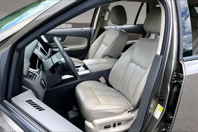 Used 2013 Ford Edge SEL FWD image 19