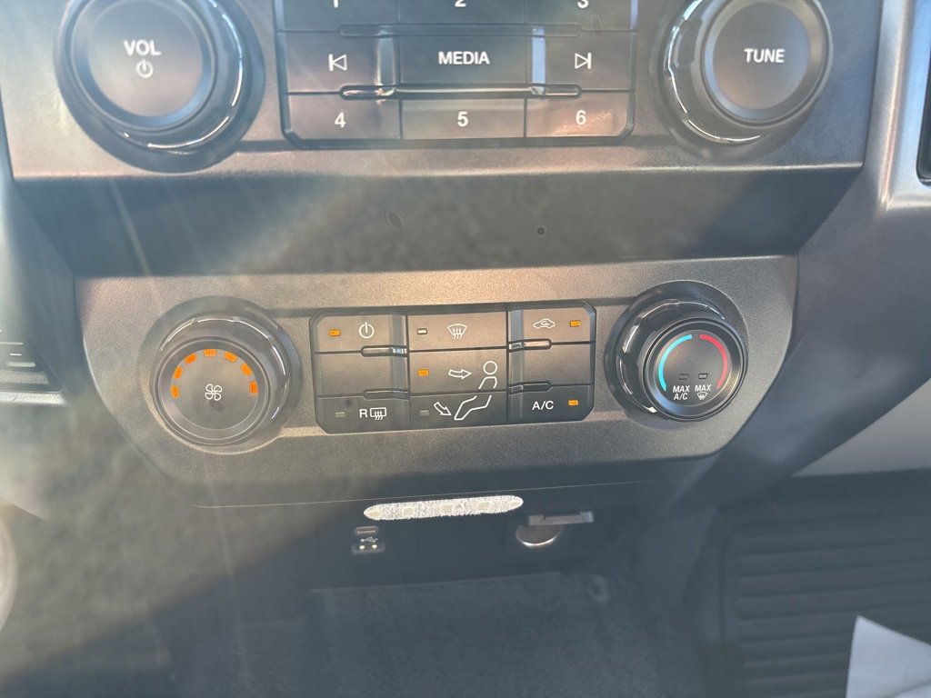 Used 2020 Ford F250 XLT w/ XLT Value Package image 11