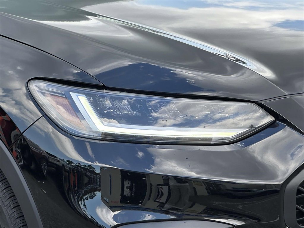 Certified 2025 Honda HR-V Sport image 7