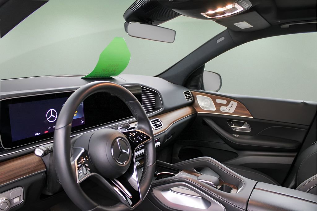 Used 2025 Mercedes-Benz GLE 350 4MATIC image 18