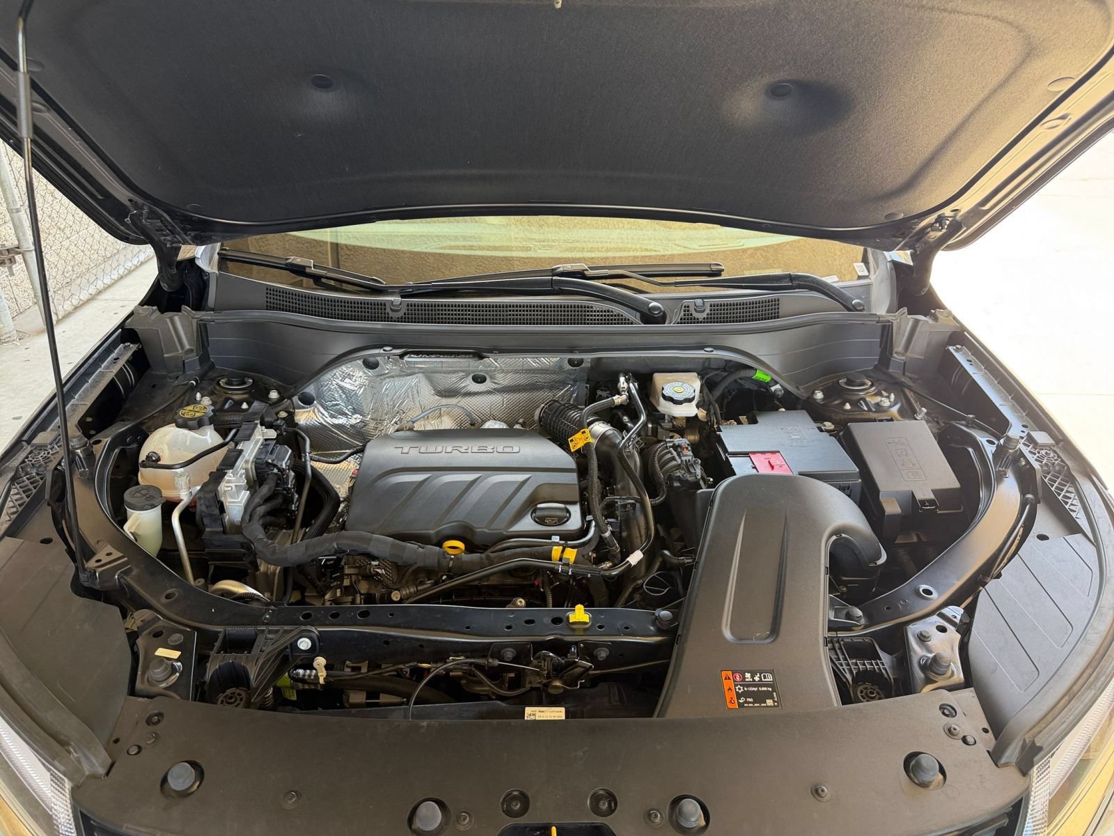 Used 2025 Chevrolet Trax LT FWD image 31