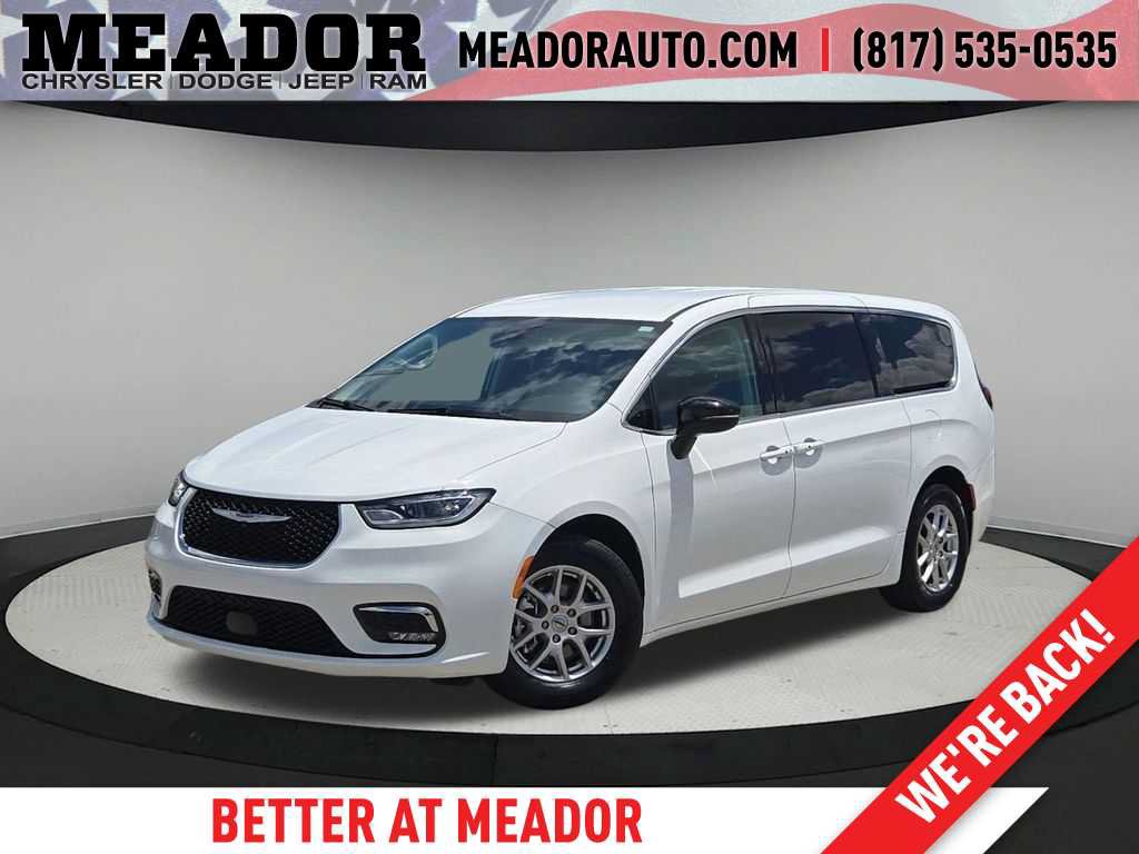 Used 2024 Chrysler Pacifica Touring-L