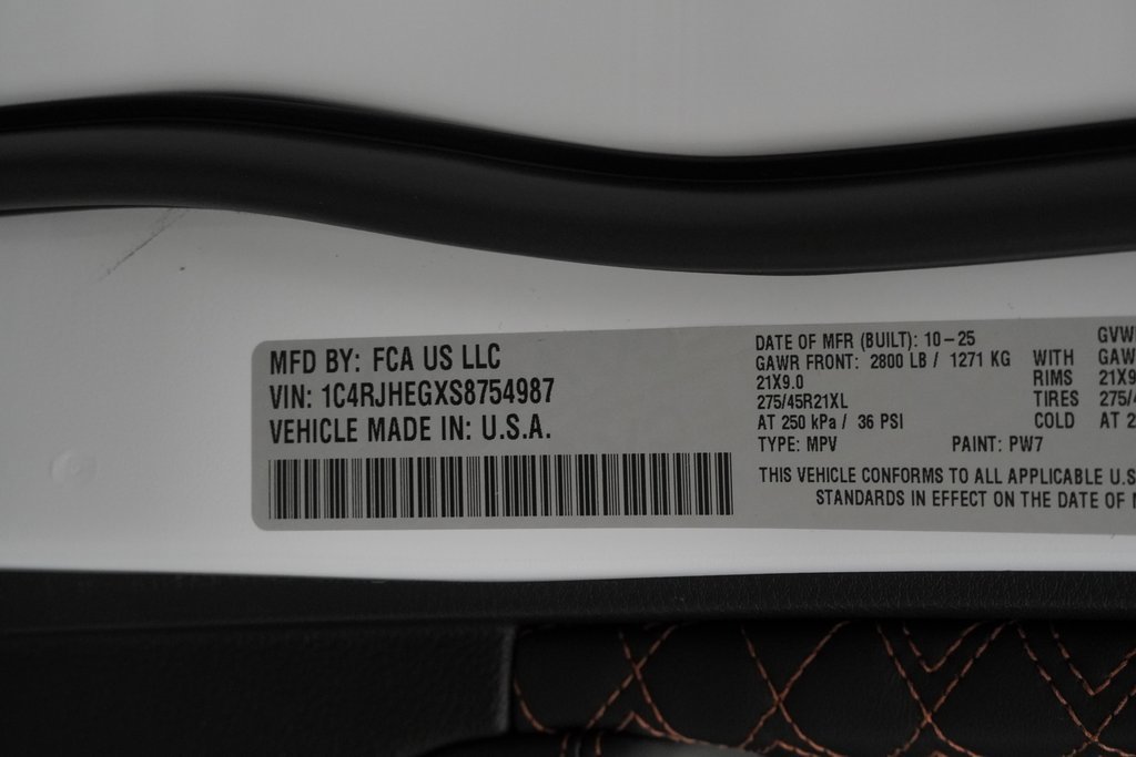 New 2025 Jeep Grand Cherokee Summit w/ Obsidian Package image 40