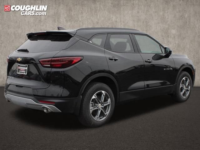 New 2025 Chevrolet Blazer LT w/ Convenience Package image 7