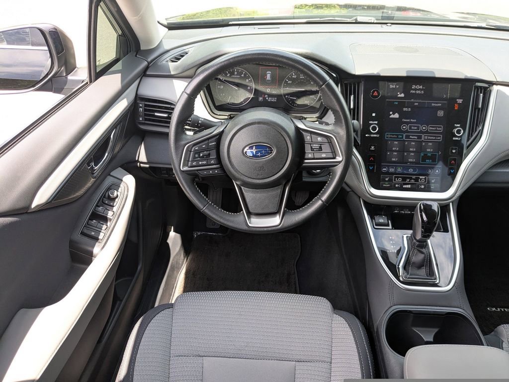 Used 2024 Subaru Outback Premium AWD/4WD image 16