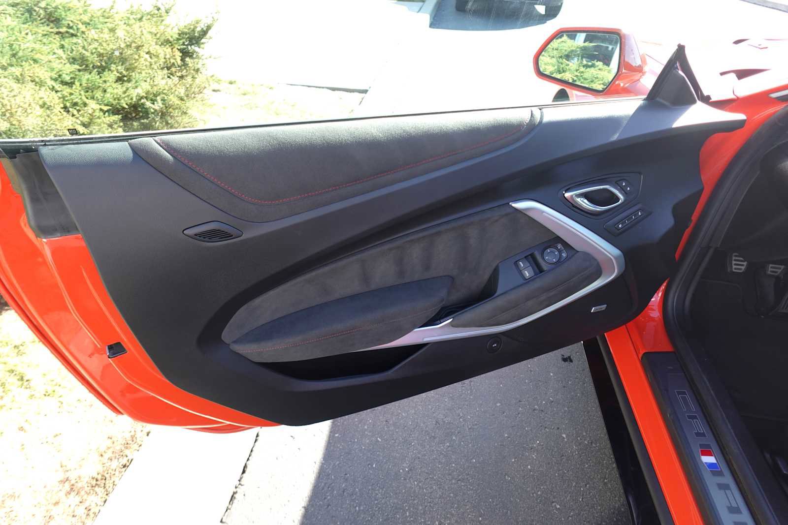 Used 2019 Chevrolet Camaro ZL1 image 11