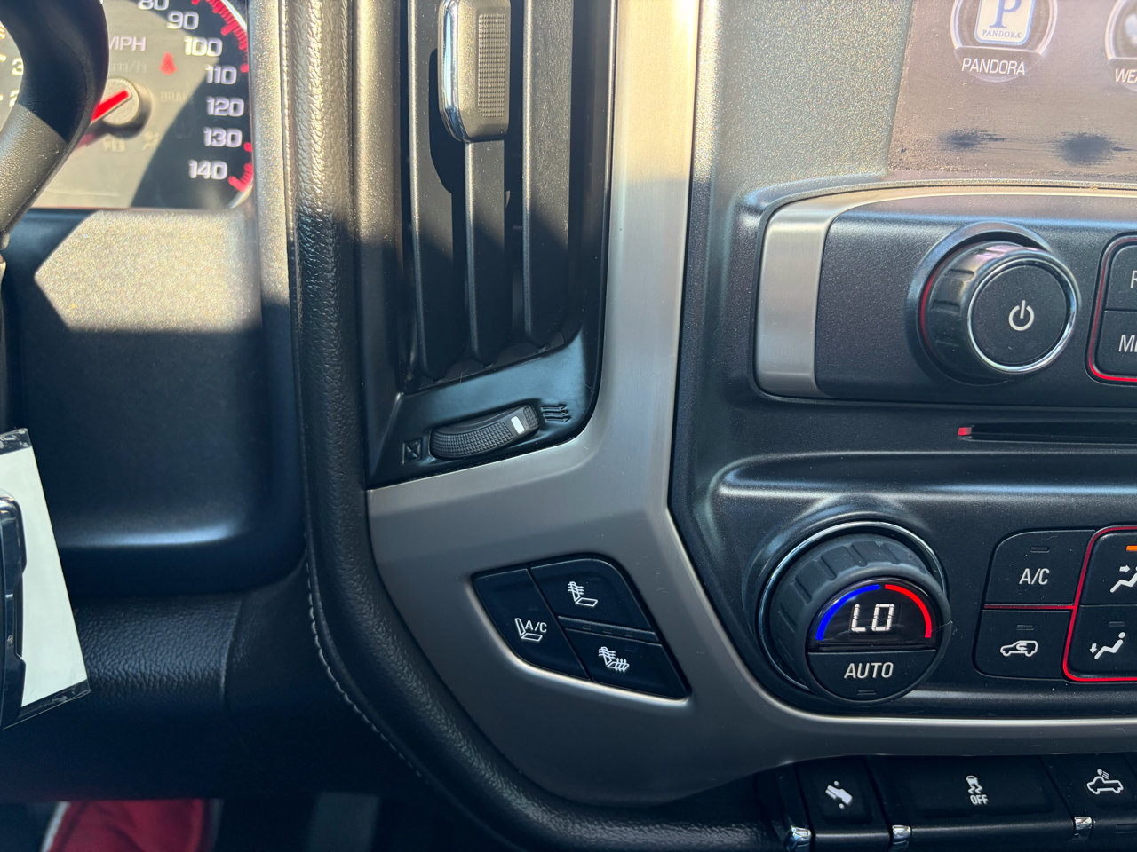 Used 2015 GMC Sierra 2500 Denali w/ Suspension Package, Off-Road image 30