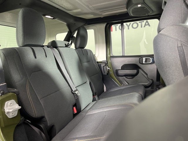 Used 2024 Jeep Wrangler Unlimited image 28