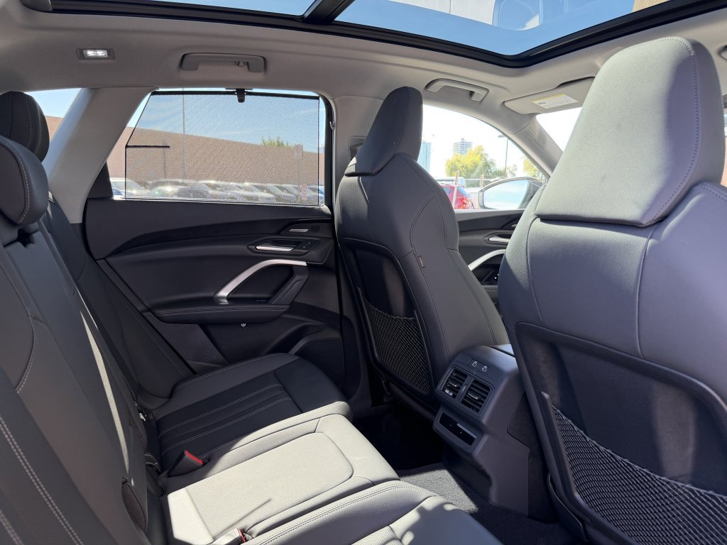Used 2025 Audi Q5 Premium Plus w/ Premium Plus AWD/4WD image 36
