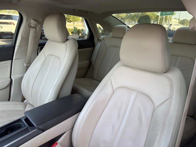 Used 2018 Lincoln MKZ Reserve FWD image 13