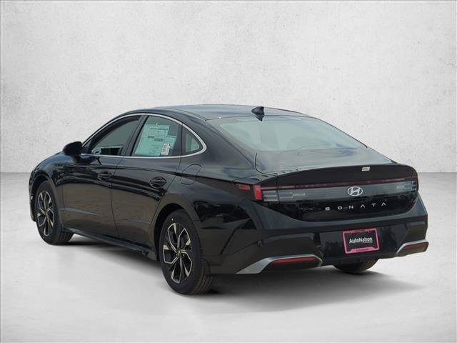 New 2025 Hyundai Sonata SEL FWD image 8
