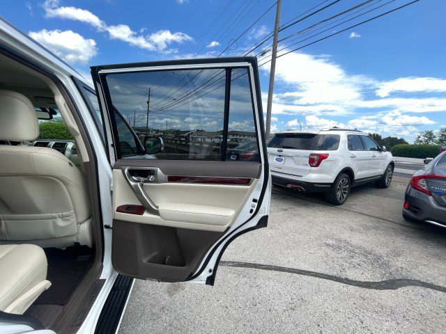 Used 2013 Lexus GX 460 w/ Comfort Plus Pkg image 17