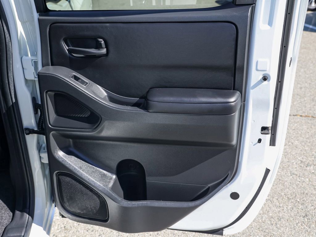 Used 2025 Nissan Frontier S RWD image 18