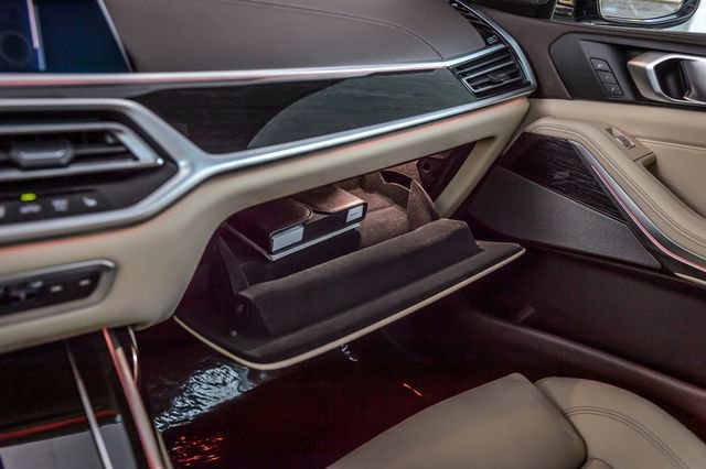 Used 2019 BMW X7 xDrive40i w/ Premium Package image 40