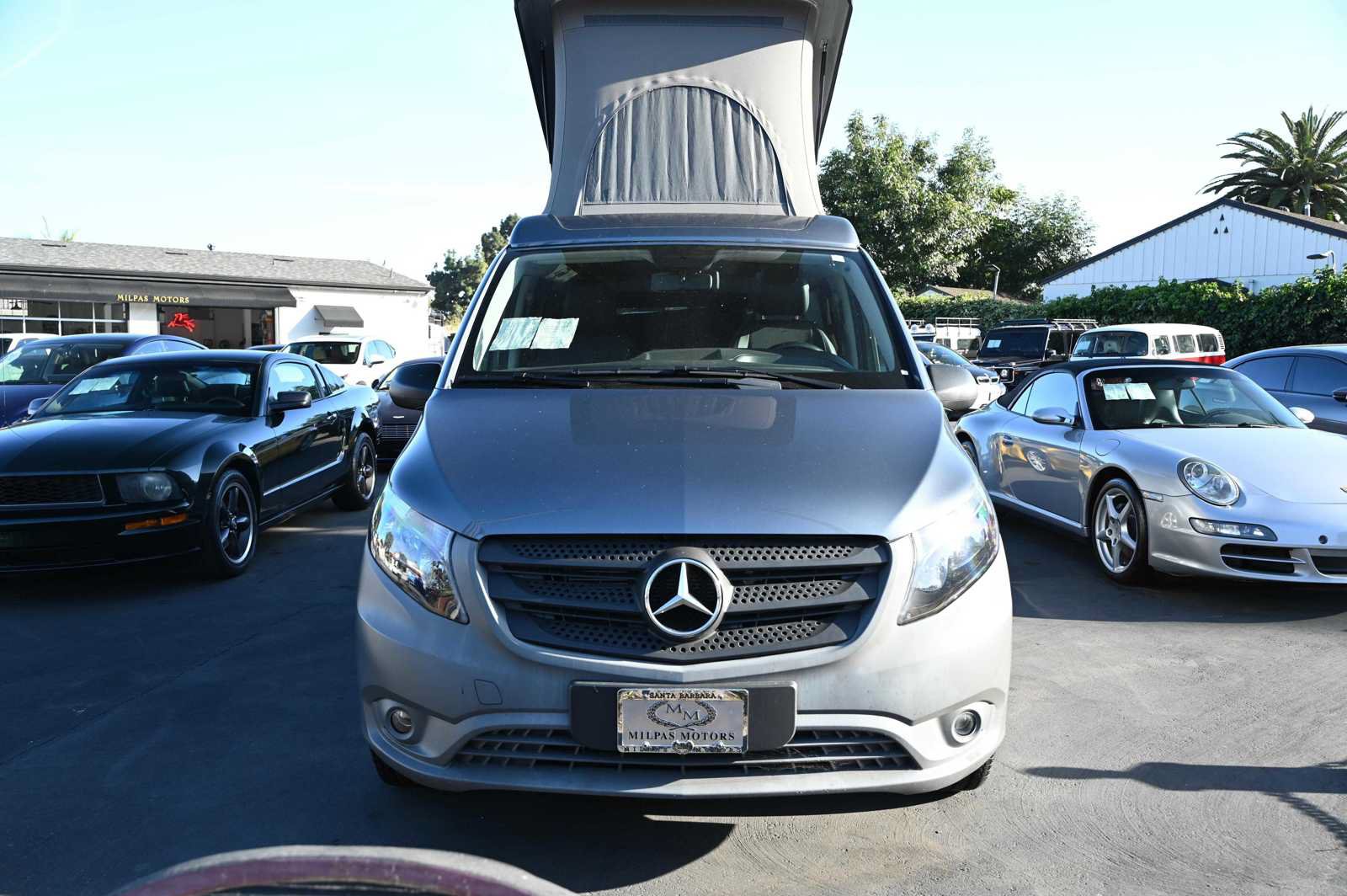 Used 2018 Mercedes-Benz Metris image 2